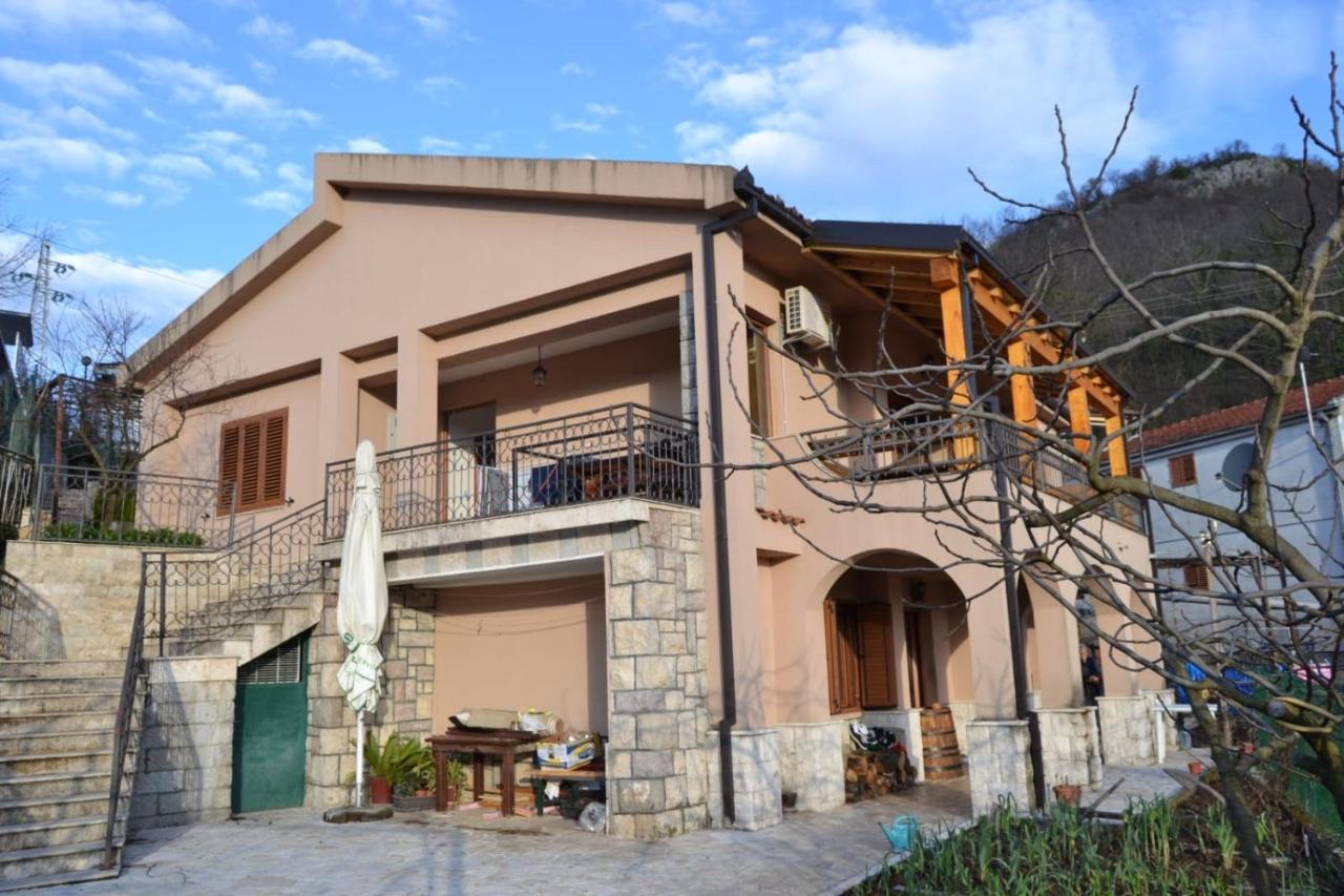 Guest House Radoman Virpazar Exterior foto